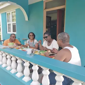 Danglez , Bataka Dominica